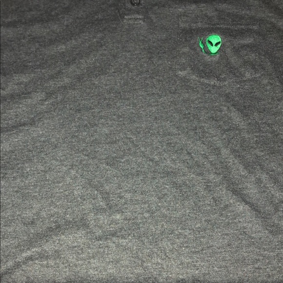 Graphic Tees - Picture 6 of 12